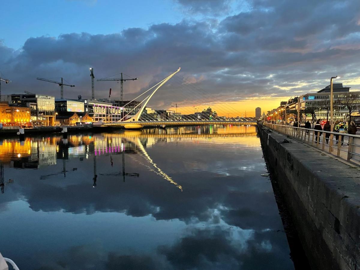 Luxury Apartment Close To Convention Centre Dublin Exterior photo